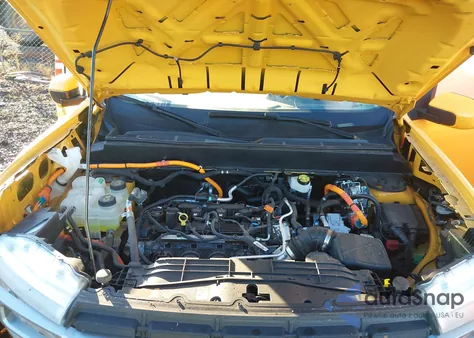 2023 Ford Maverick Lariat z USA, uszkodzony, nr VIN 3FTTW8E32PRA68274